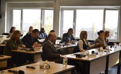 fr10_250x154_crop_478b24840a