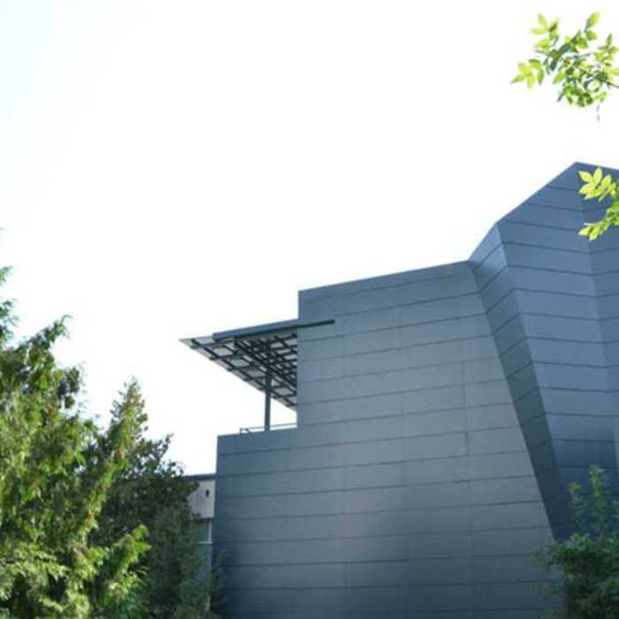 publicna_700x700_crop_478b24840a