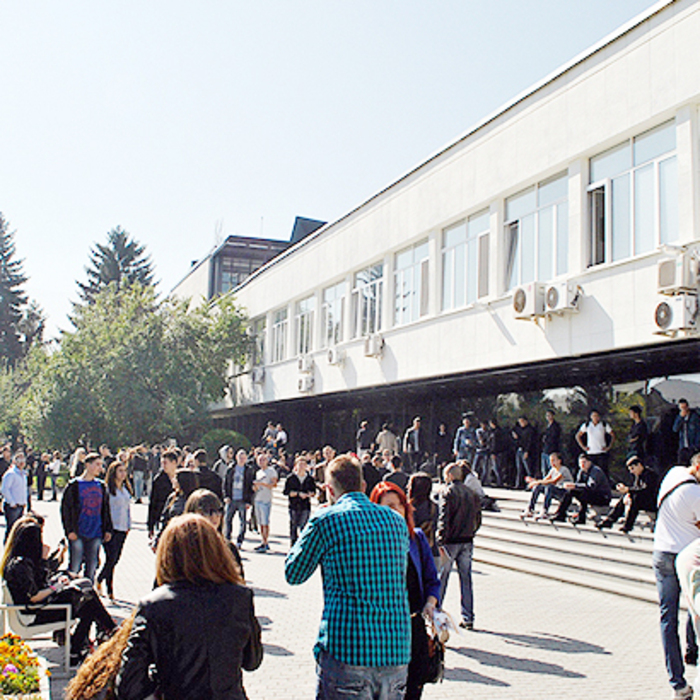 photo-18_700x700_crop_478b24840a