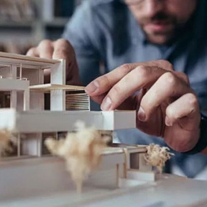 arhitektura-studyabroad-bg_700x700_crop_478b24840a