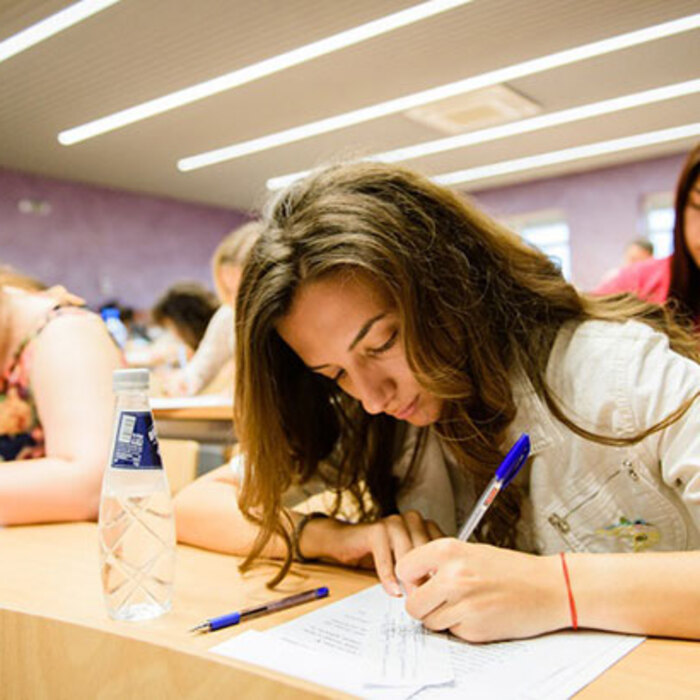 students-mu-varna_700x700_crop_478b24840a