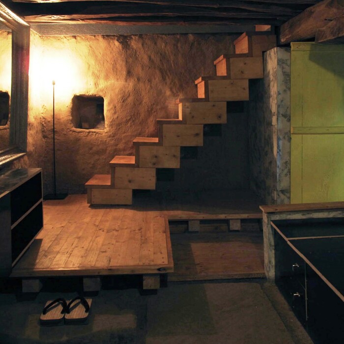 2_700x700_crop_478b24840a