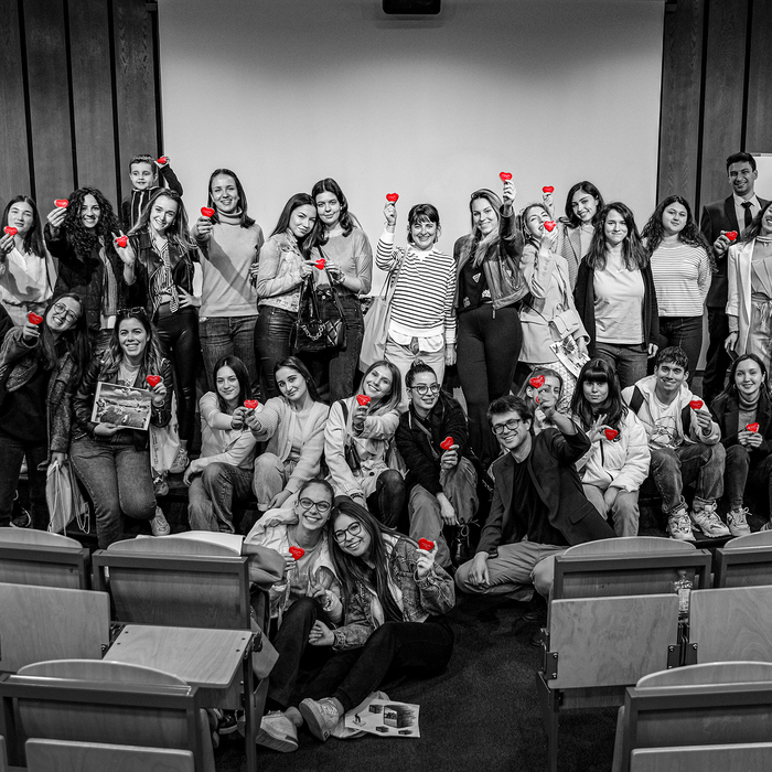 23_700x700_crop_478b24840a